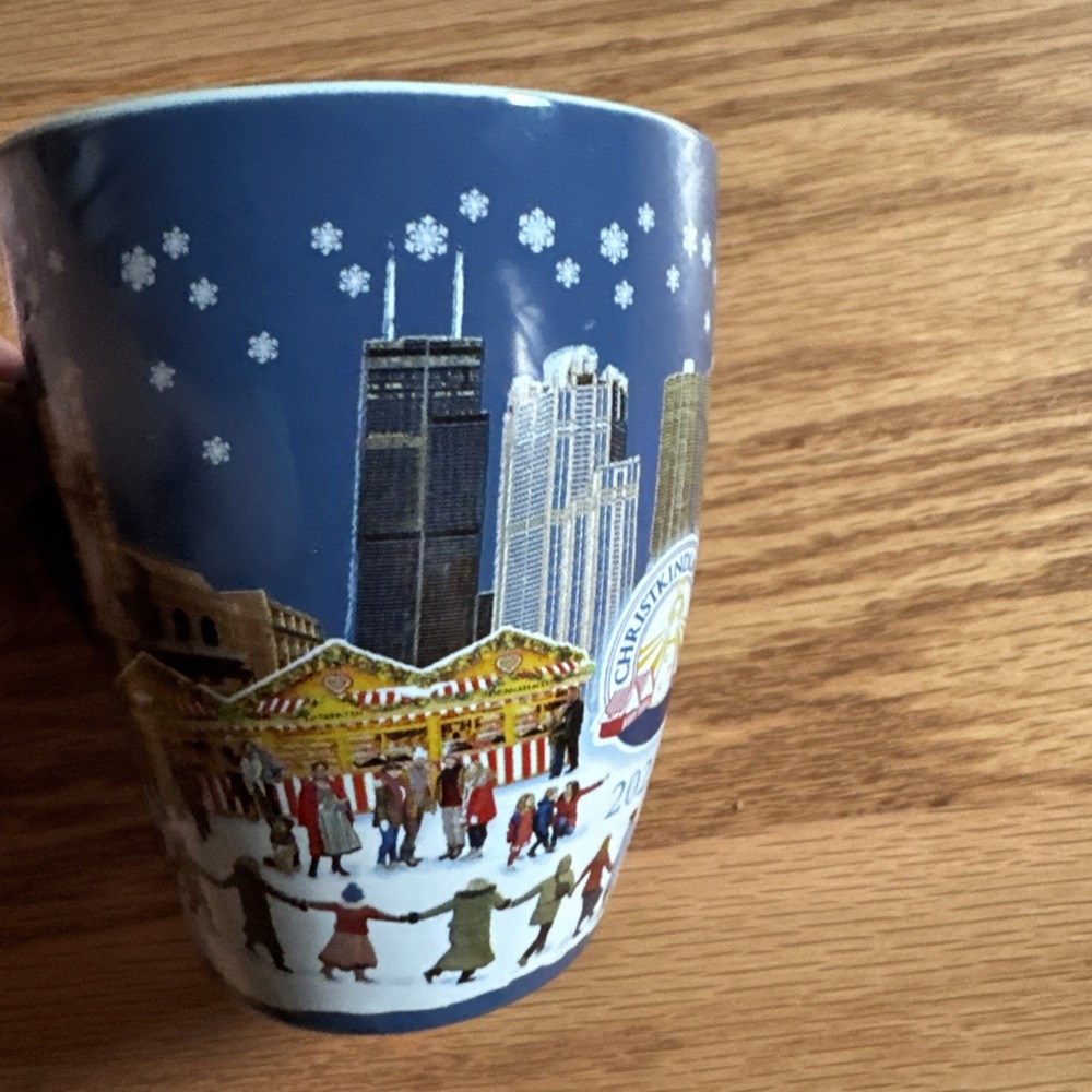 Chicago Christkindlmarket Cup 2022 German Gluhwein Mug‎ Daley Plaza Skyline